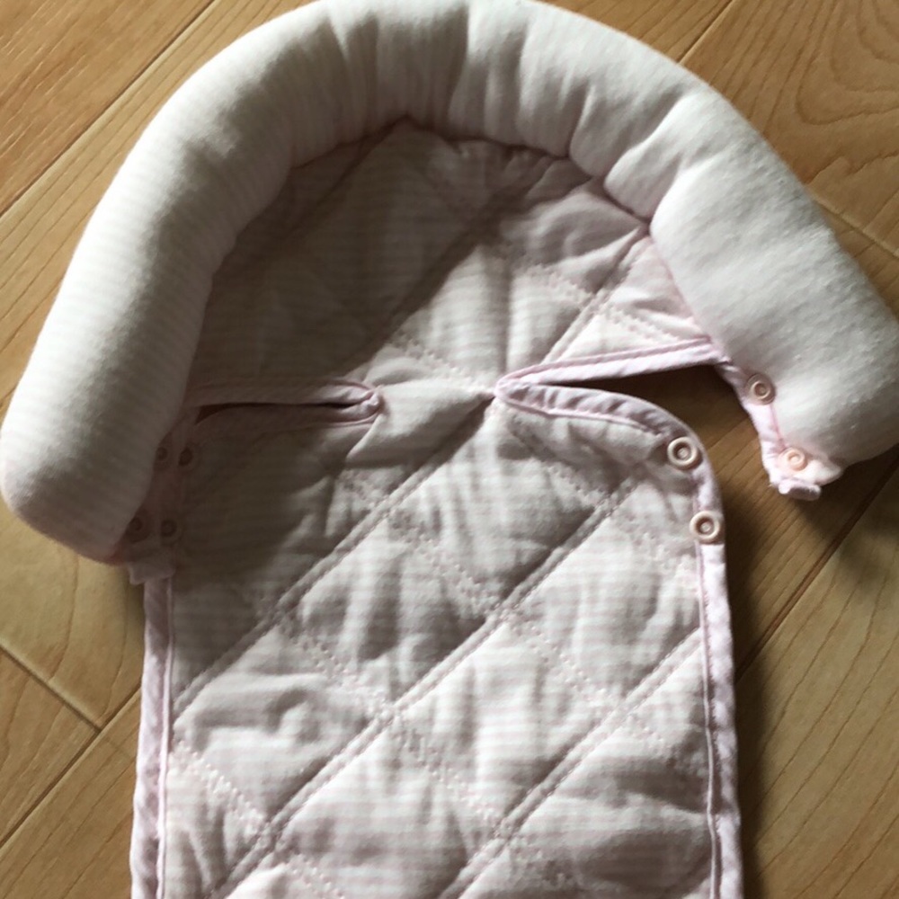 Pink Car seat head supporter